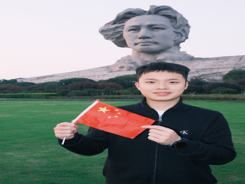 张洪翔.jpg